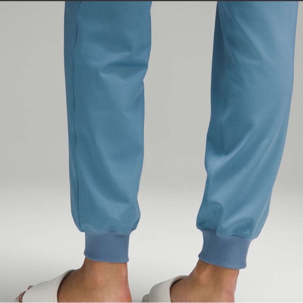 Lululemon Stretch High-Rise Jogger *Full Length Blue size 8 - Picture 3 of 10